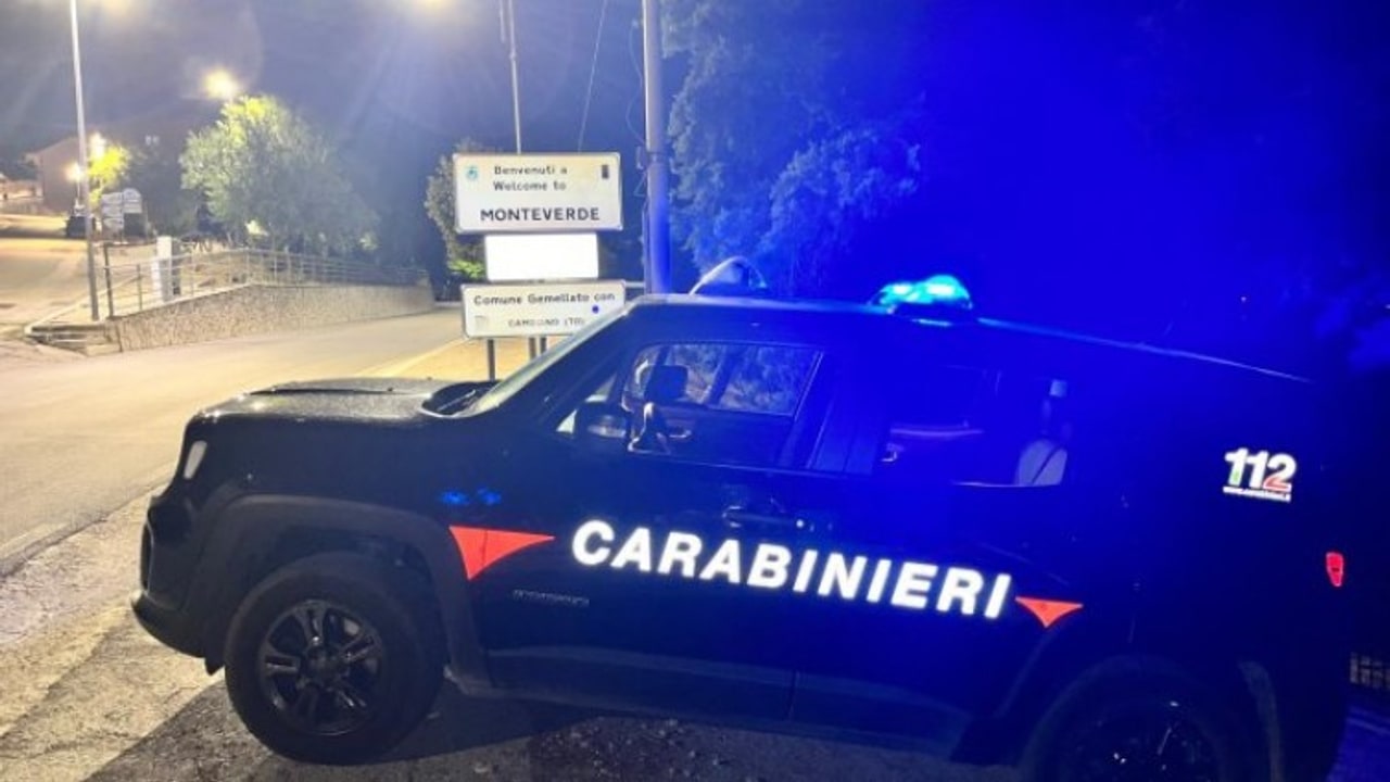Monteverde, cinque giovani si perdono nei boschi: salvati dai Carabinieri