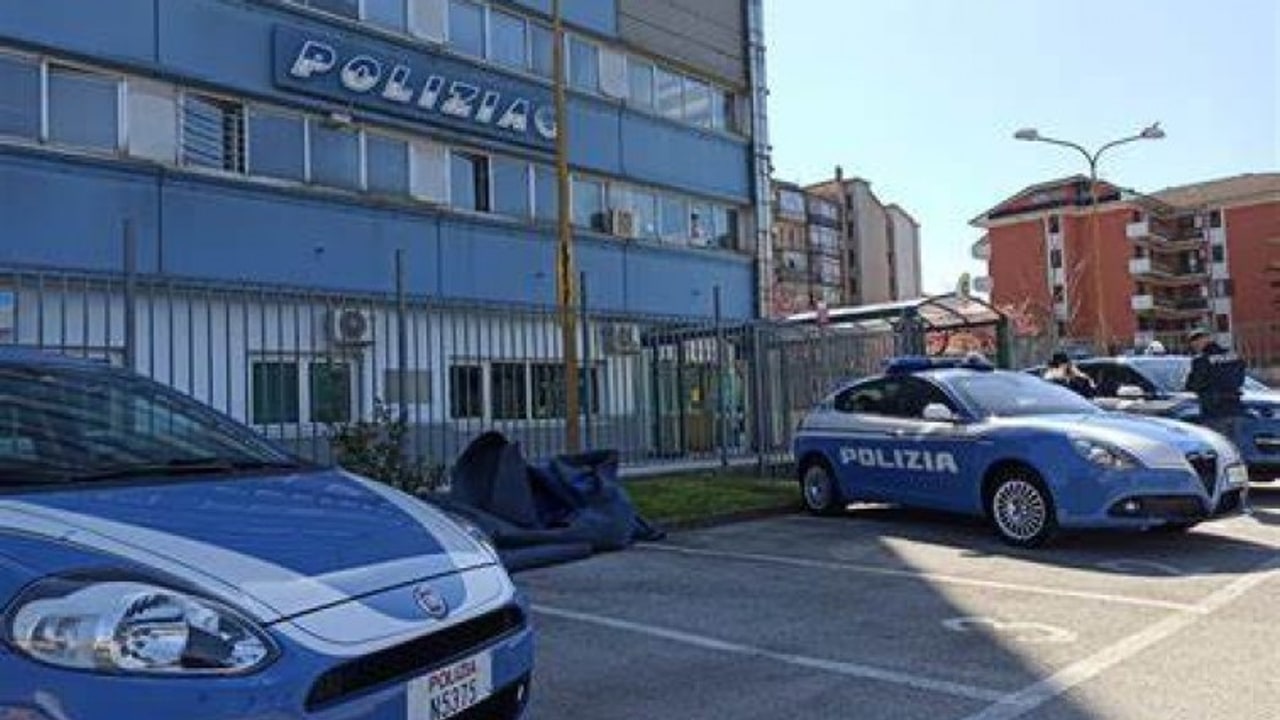 Adescavano ragazze su sito di incontri e poi le ricattavano: arrestati due uomini di Montemiletto