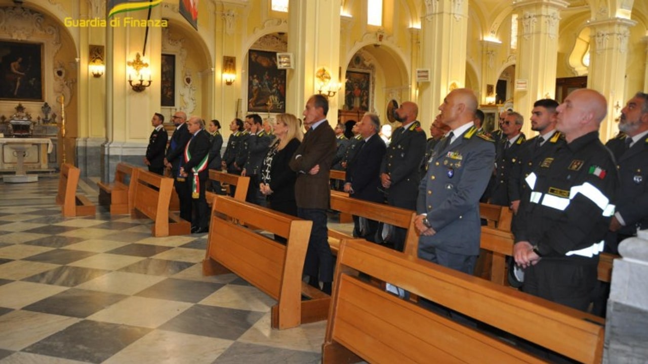 Avellino, la Guardia di Finanza celebra il patrono San Matteo