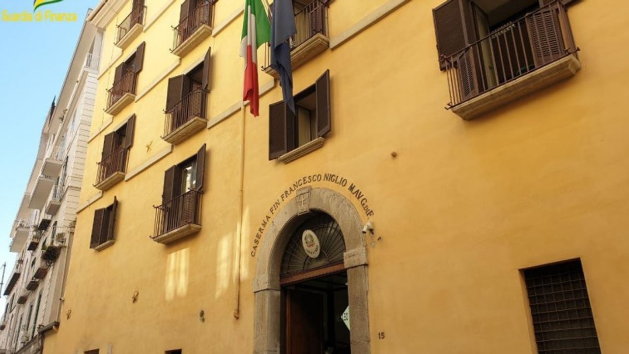 Turbativa di gara e corruzione, arrestato il presidente della Provincia di Salerno