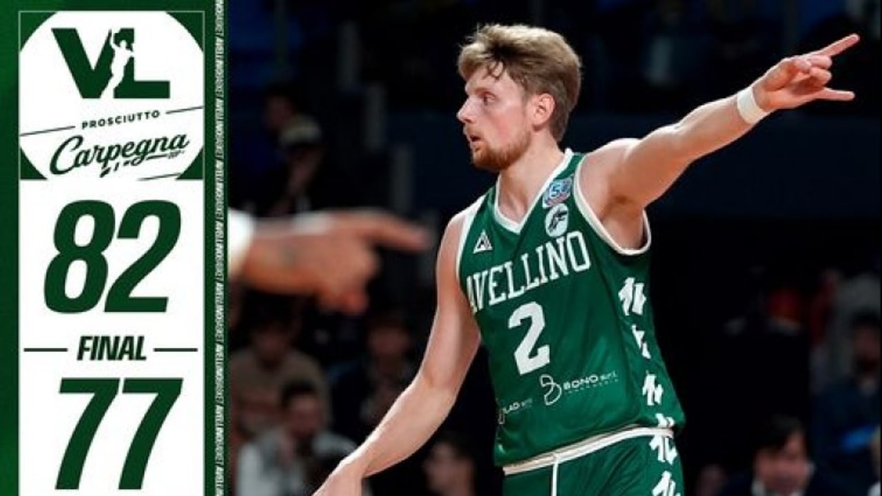 L'Avellino Basket si arrende nel finale: Pesaro si impone per 82-77