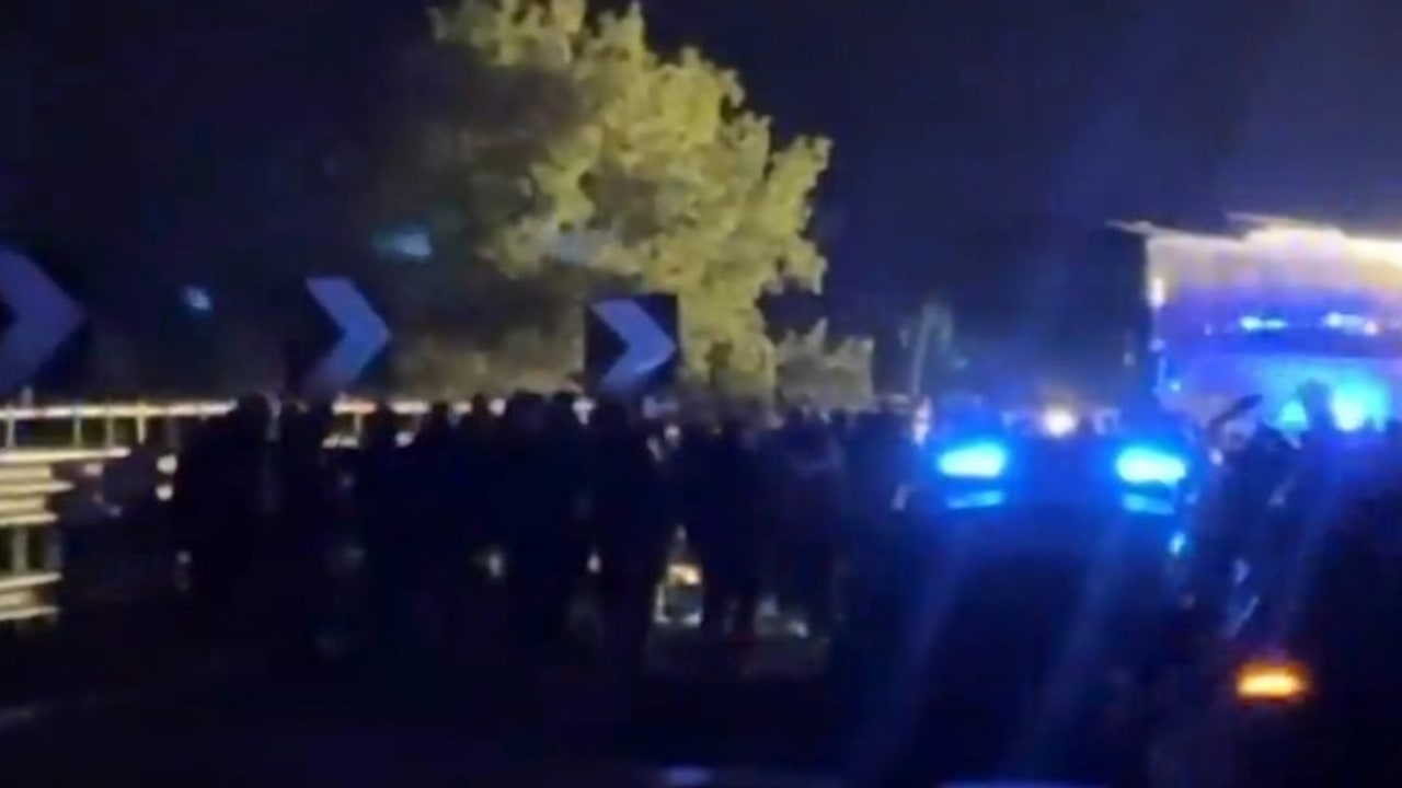 Foggia in lacrime per i tre giovani tifosi morti a Potenza