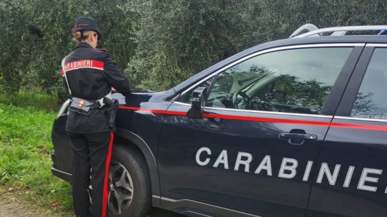 Roccabascerana, Ford Fiesta si ribalta: muore 90enne