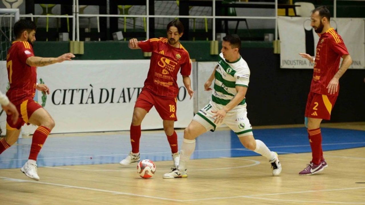 Mohabz illude la Sandro Abate, la Roma ribalta il match e vince per 1-4
