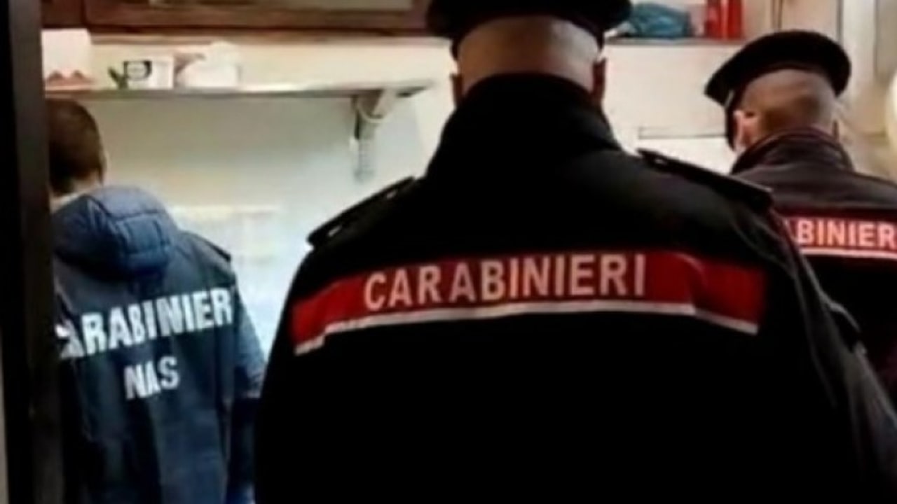Blitz in un salumificio del Mandamento: sequestrate 15 tonnellate di carne, scoperti 8 lavoratori in nero