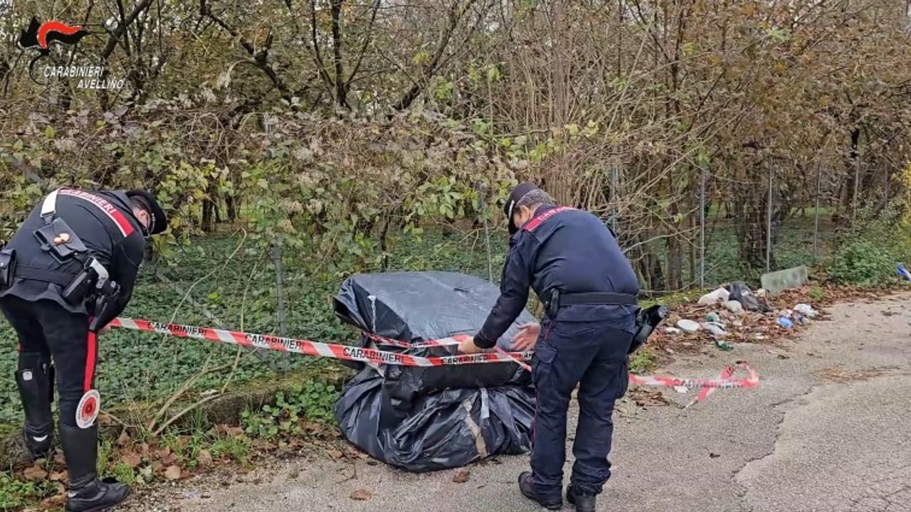 Smaltimento illecito di rifiuti, Carabinieri in azione a Manocalzati e Monteforte Irpino