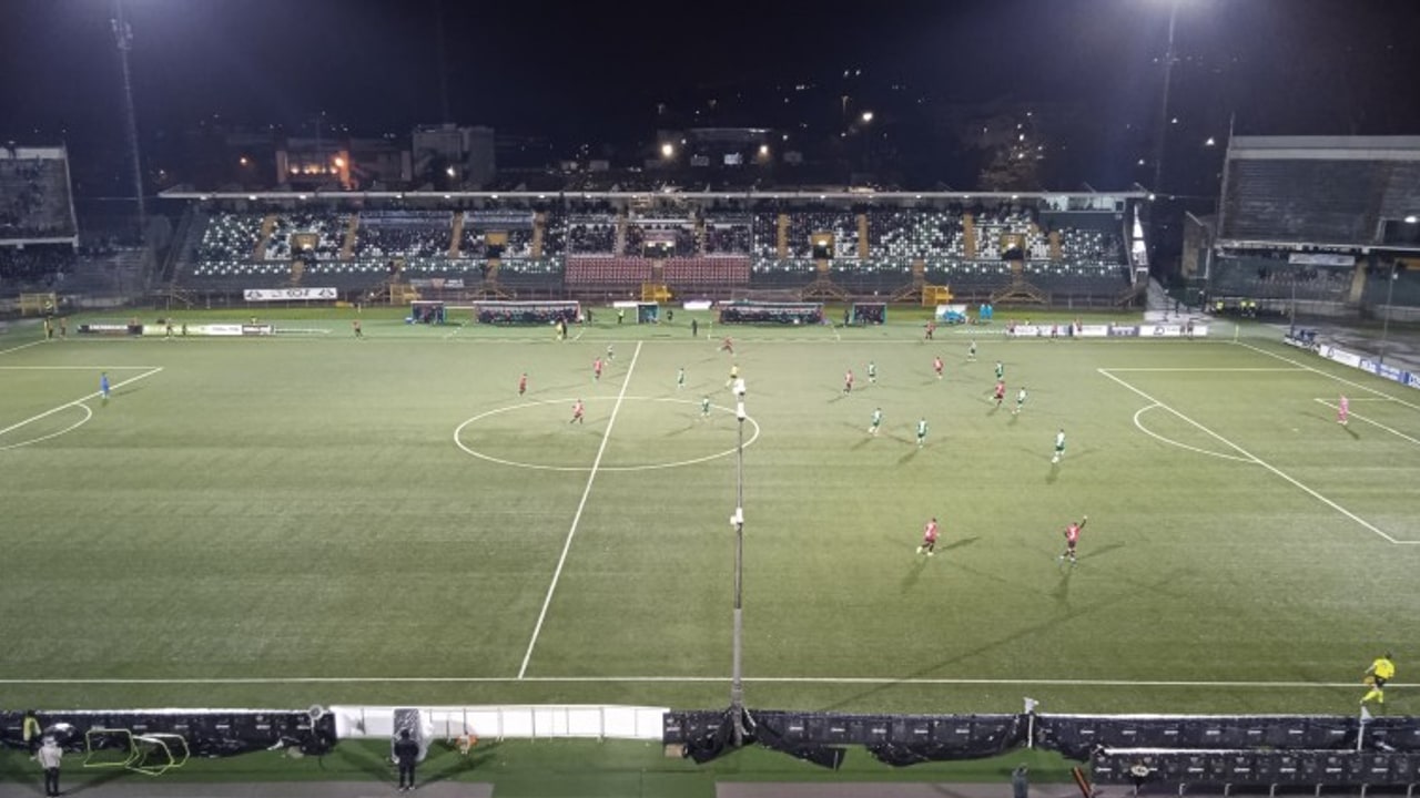 L'Avellino soffre ma vince: un buon Sorrento si arrende per 1-0