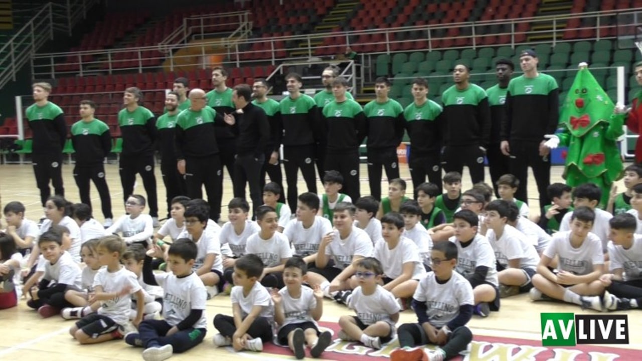 Natale a canestro, l'Avellino Basket fa festa con il minibasket