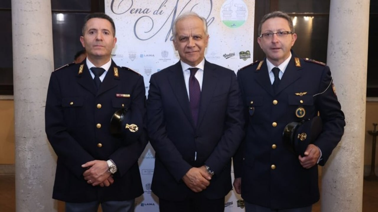 Irpini della Capitale, successo per l’evento di premiazione al Ministro Piantedosi ed a due agenti della Polizia Stradale