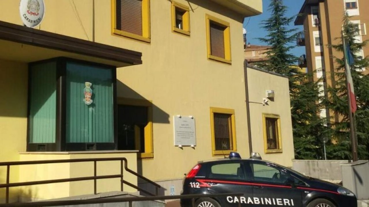 Atripalda, rapina a mano armata al centro scommesse: indagano i Carabinieri