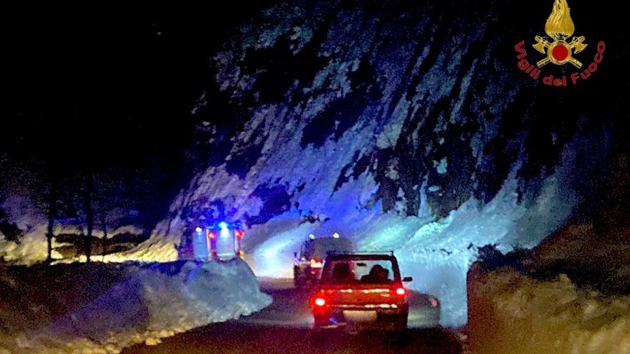 Bloccati in auto nella neve: quattro giovani salvati sul Terminio