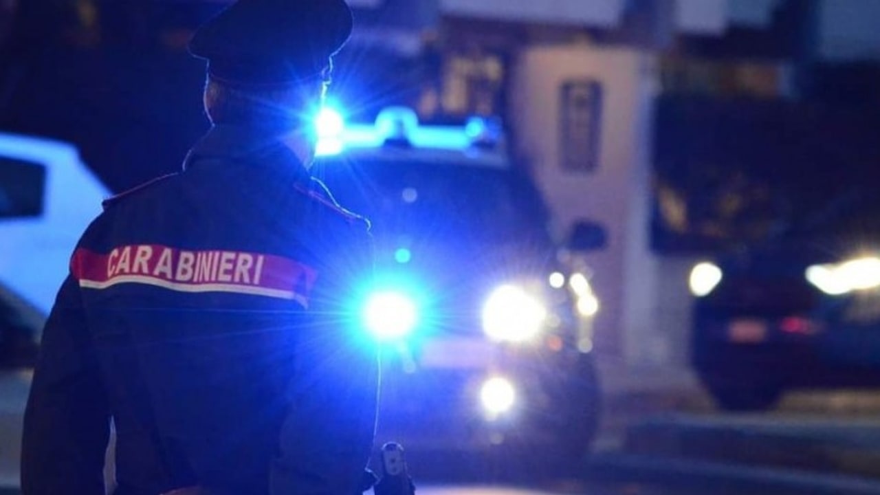 Avellino, messaggio sui social annuncia sparatoria: allertata la Procura