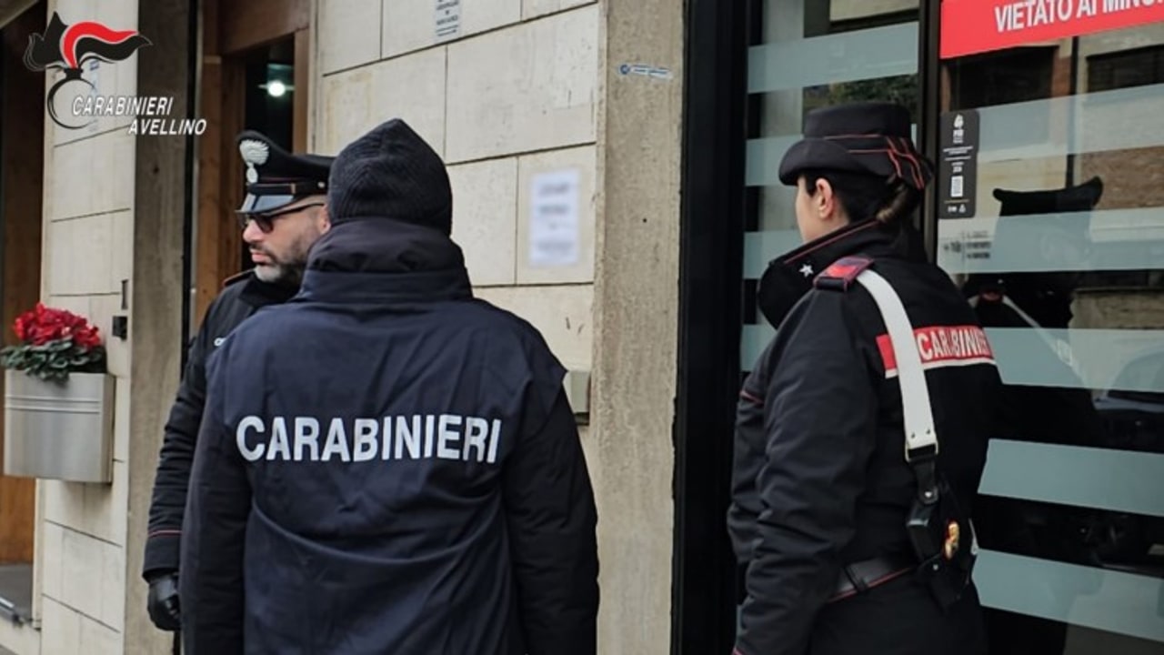 Atripalda, rapina in un'agenzia di scommesse: tre arresti