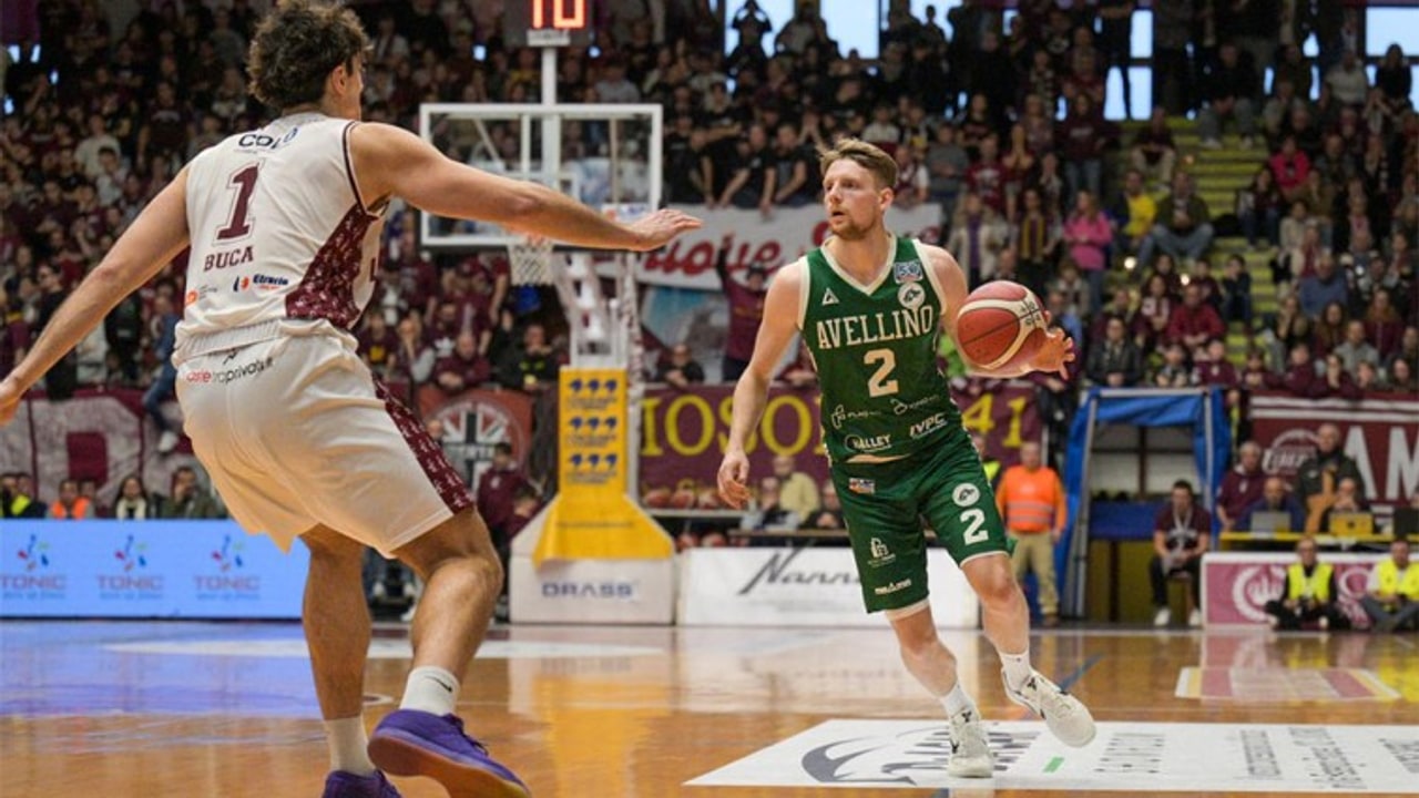 L'Avellino Basket non c'&egrave;, Livorno passeggia
