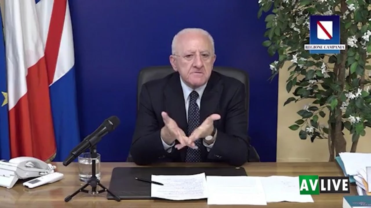 Consulta, no a terzo mandato De Luca: "Incostituzionale la legge della Campania"