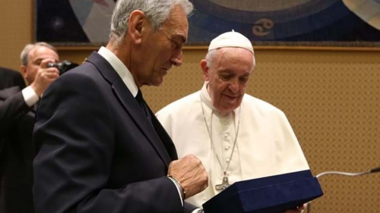 La Figc piange la scomparsa di Papa Francesco: sospese tutte le partite di oggi