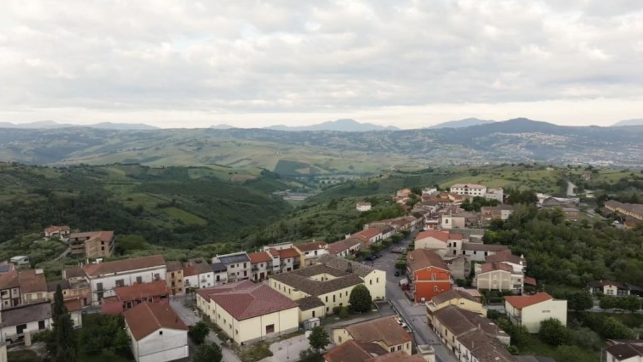 Castel Baronia, sicurezza ed emergenza democrazia: i consiglieri Famiglietti e Pastore si rivolgono al Prefetto