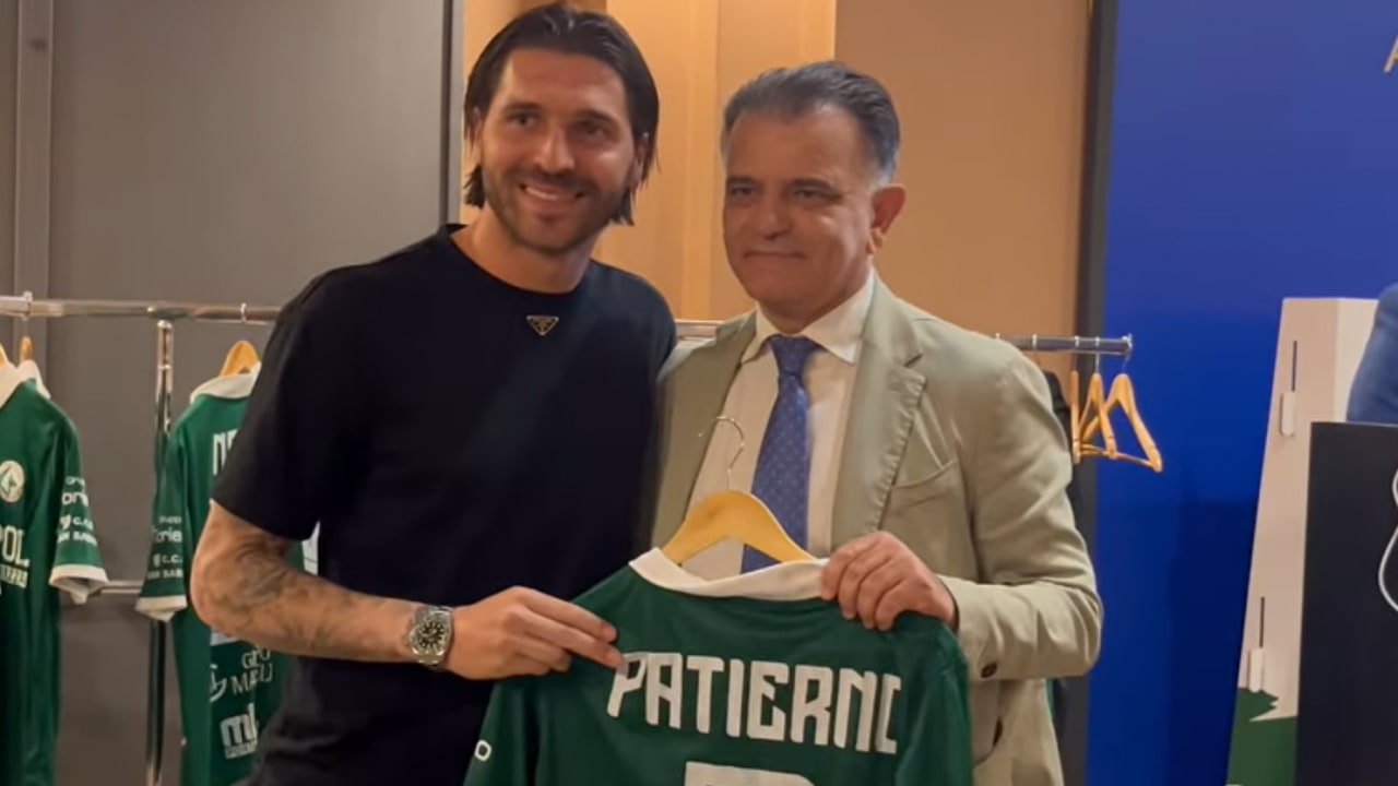 Avellino, le maglie vendute all'asta per 10.420 euro