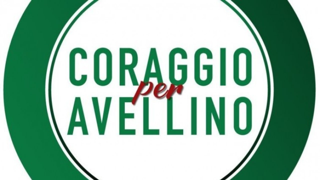 Quattro consiglieri comunali abbandonano l'ex sindaco Festa: nasce il gruppo "Coraggio per Avellino"