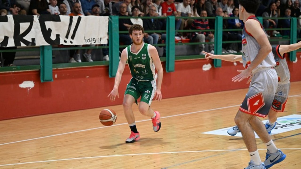 La Scandone passa ad Angri e vola in semifinale: ora c'è Monopoli