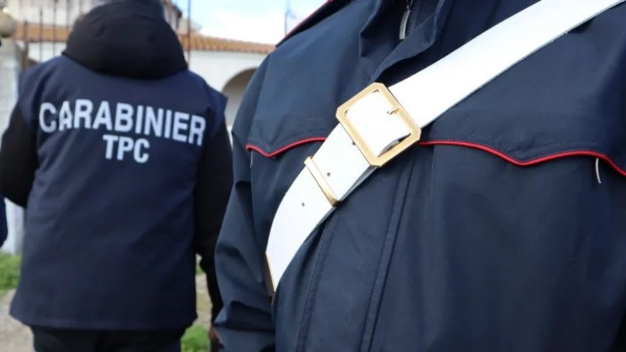 Calitri. i Carabinieri ritrovano due pinnacoli della Dogana rubati nel 2006