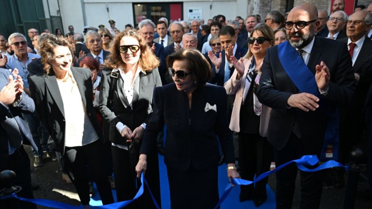 La Sala Blu del Carcere Borbonico intitolata a De Mita. Mattarella: "Una delle personalit&agrave; pi&ugrave; significative della Repubblica"