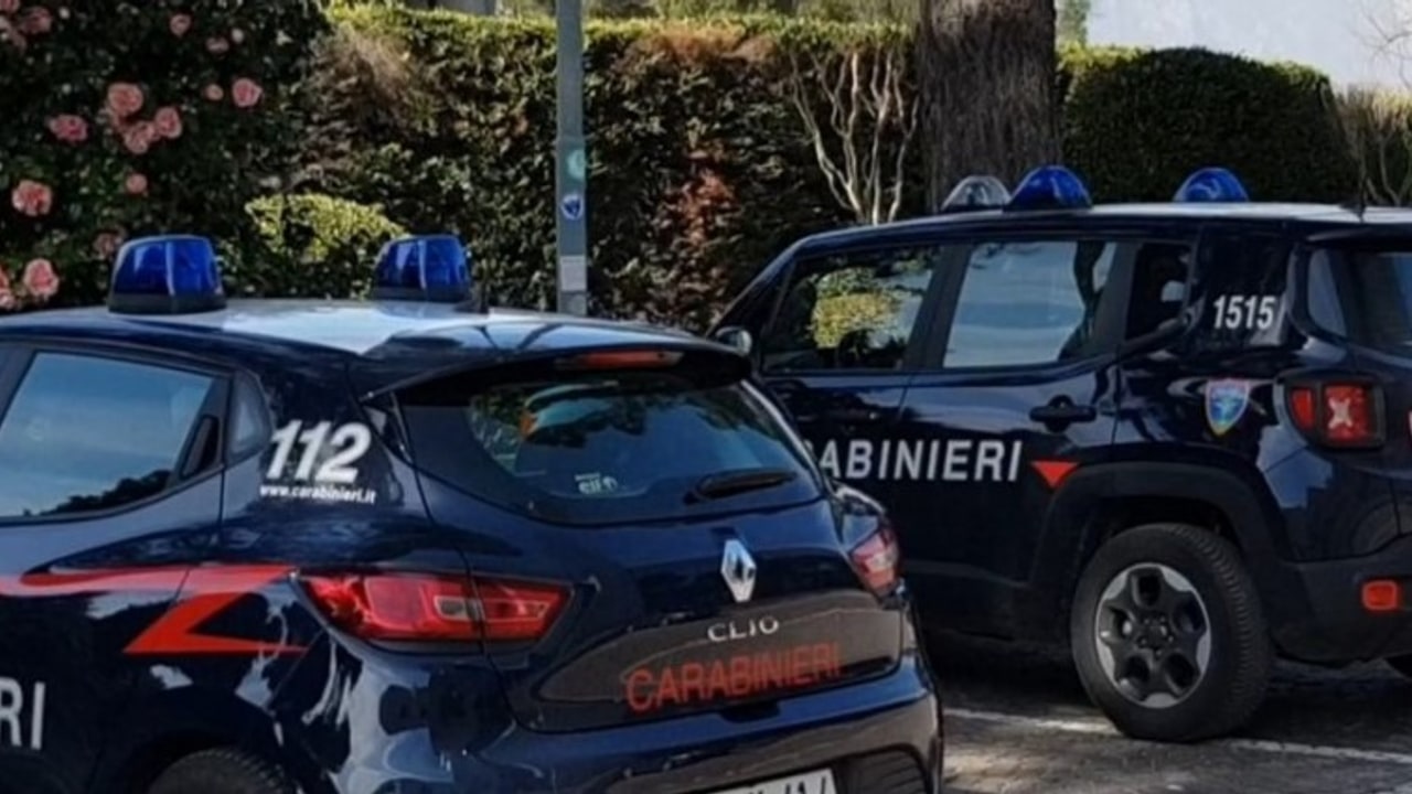 Calabritto, i Carabinieri sequestrano officina abusiva