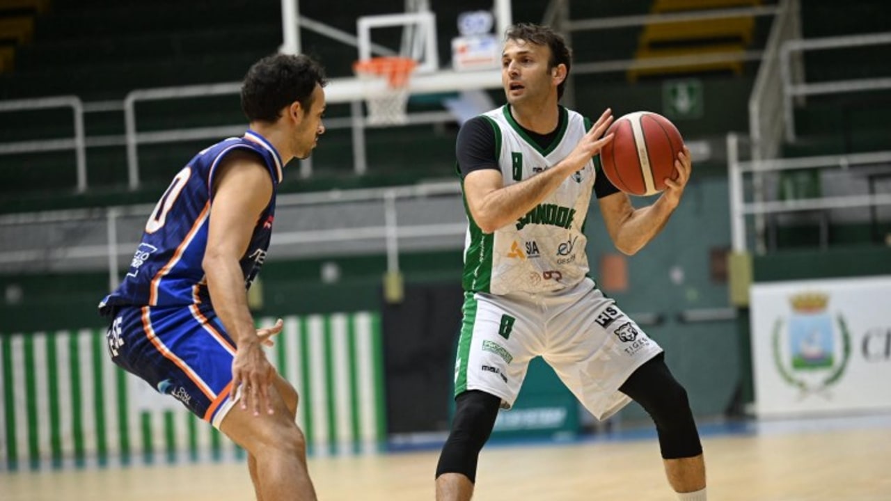 Scandone, vittoria di cuore contro Monopoli: si va a gara 3 per l'accesso in finale