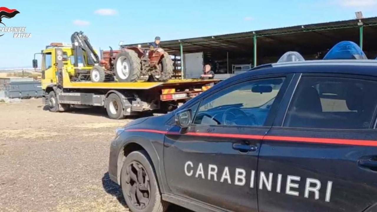 Operazione dei Carabinieri di Tricarico contro il riciclaggio di mezzi agricoli: perquisite aziende anche in Irpinia