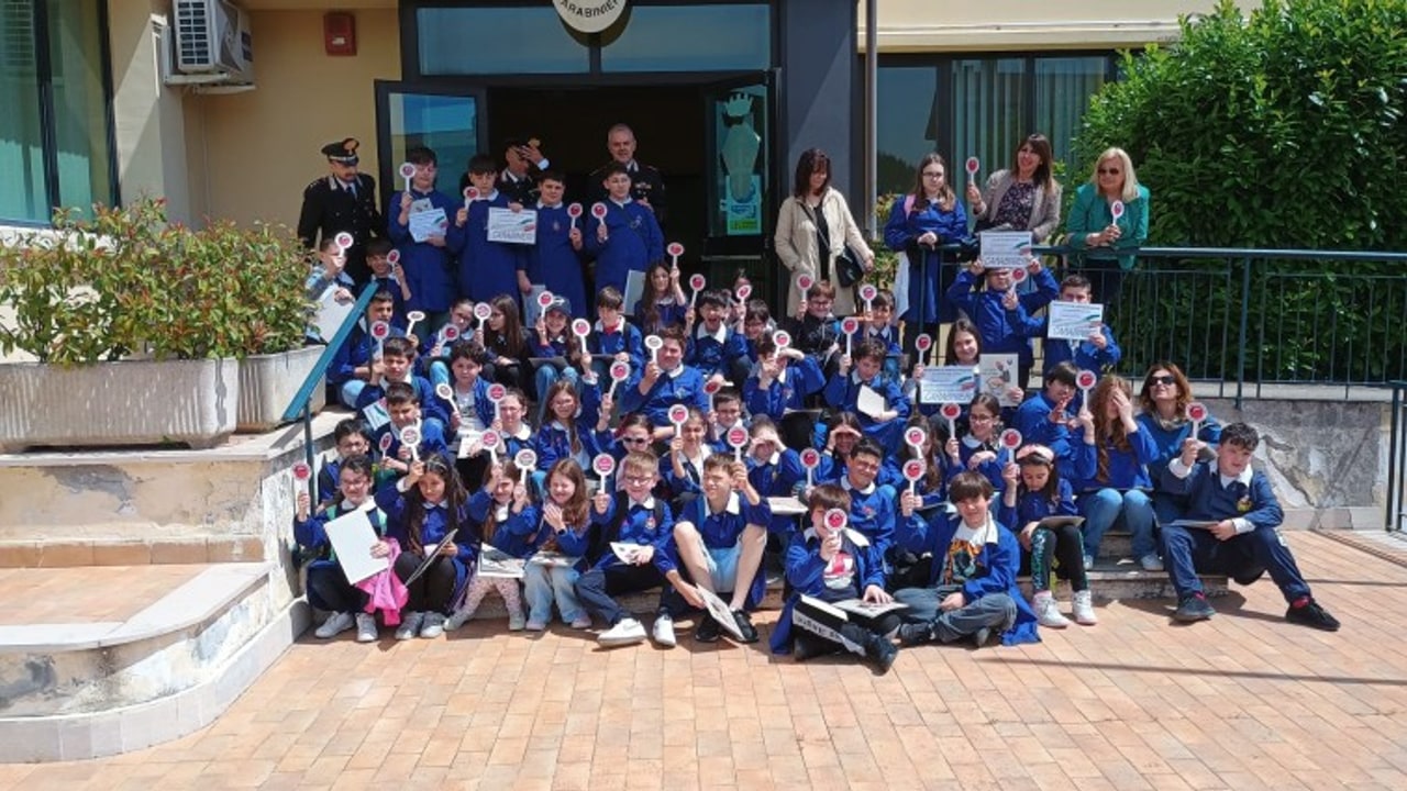 Gli alunni della Primaria di Gesualdo Carabinieri per un giorno