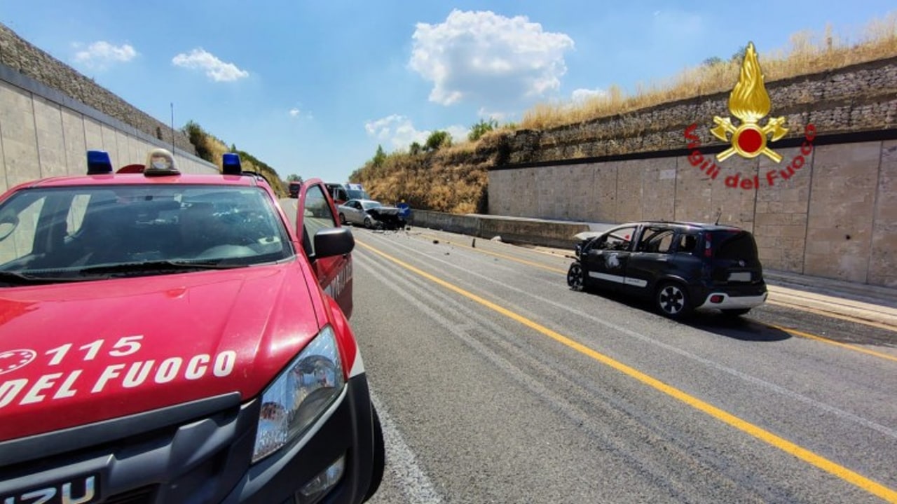 Grottaminarda, incidente tra due auto sulla Statale 90: muore una 72enne