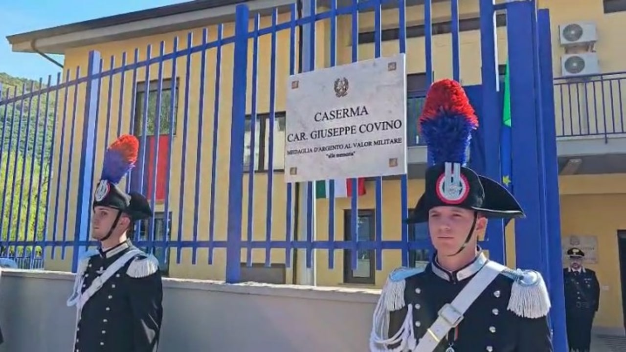 Monteforte Irpino, intitolata a Giuseppe Covino la Caserma dei Carabinieri: il video