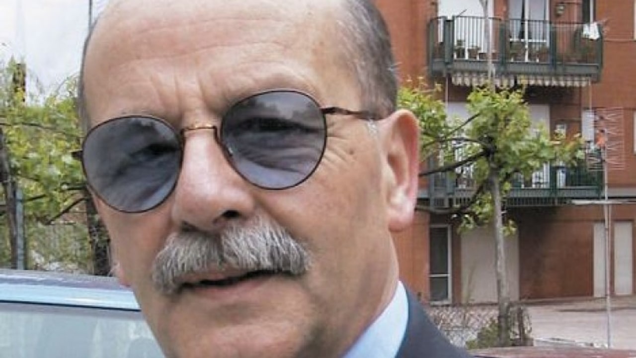 Atripalda, l'ultimo saluto ad Eugenio Laurenzano, giornalista ed ex consigliere comunale