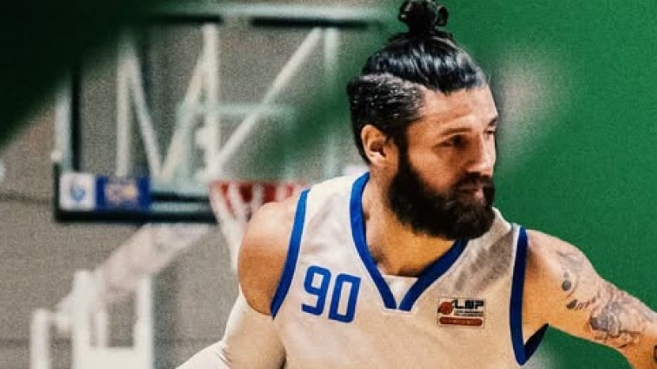 Scandone Avellino, accordo con Scanzi