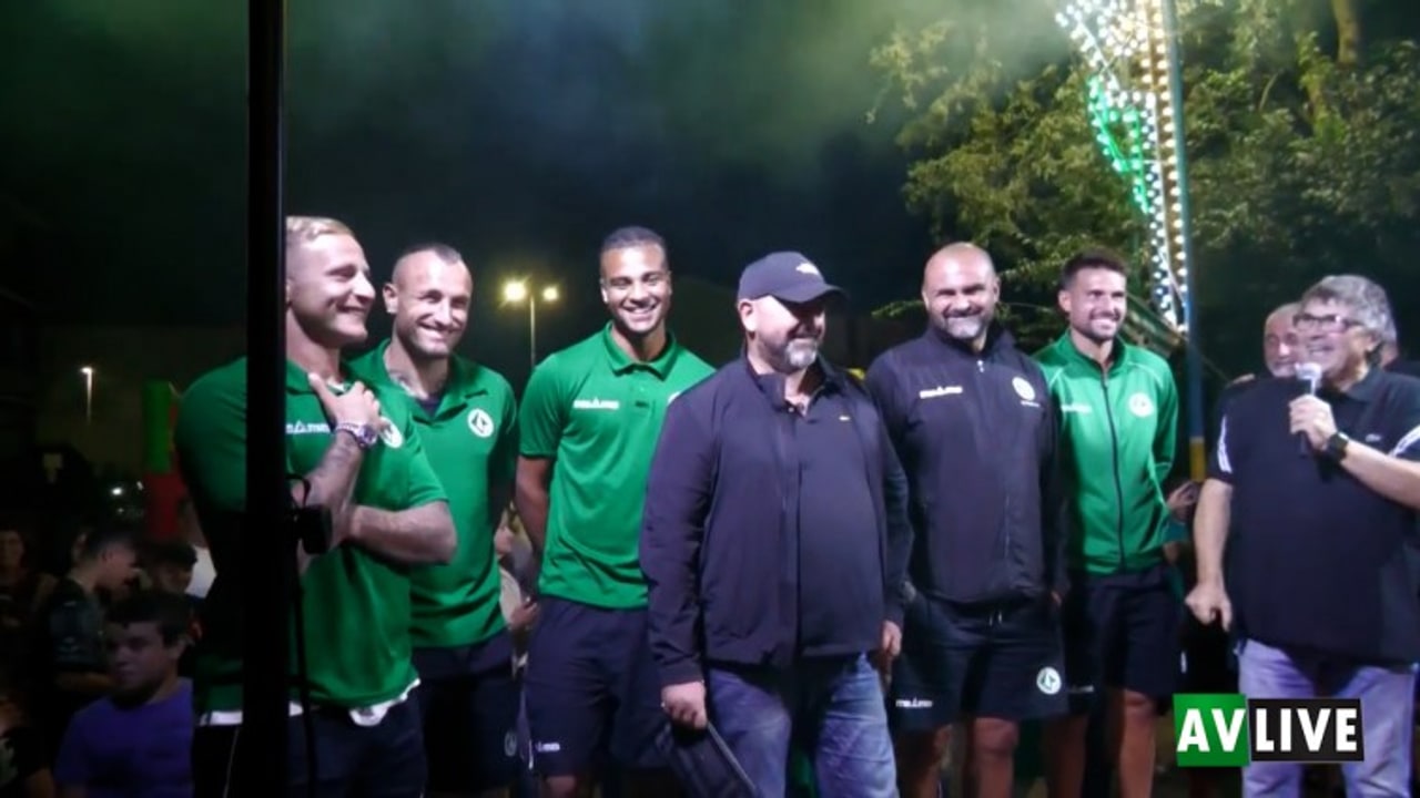 Bagno di folla per i lupi a San Tommaso. Biancolino: "L'amore per l'Avellino non finirà mai"