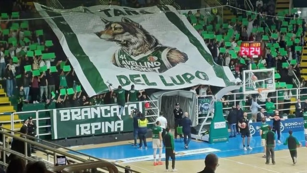 "No ai biglietti nominali per le partite": protestano le tifoserie organizzate di A2 di pallacanestro