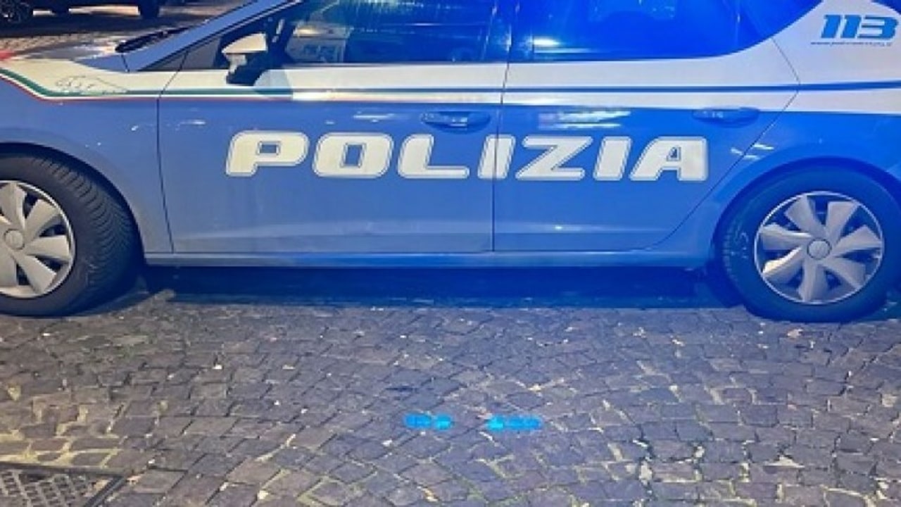 Avellino, spari contro auto in Viale Italia: indaga la Polizia