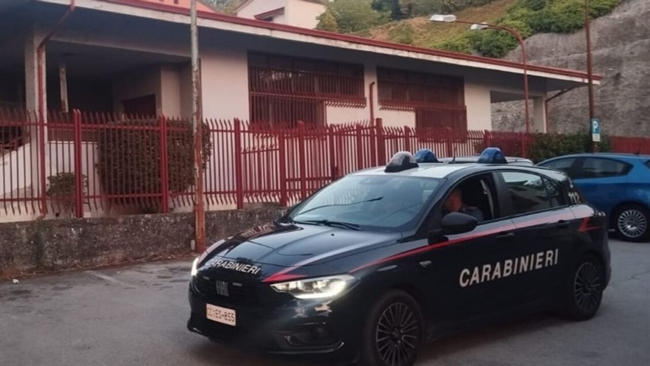 Vallata, esplode postamat: ladri in fuga con il bottino