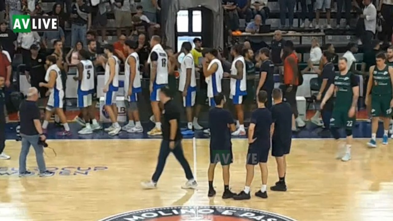Napoli Basket-Avellino Basket 100-99, gli highlights