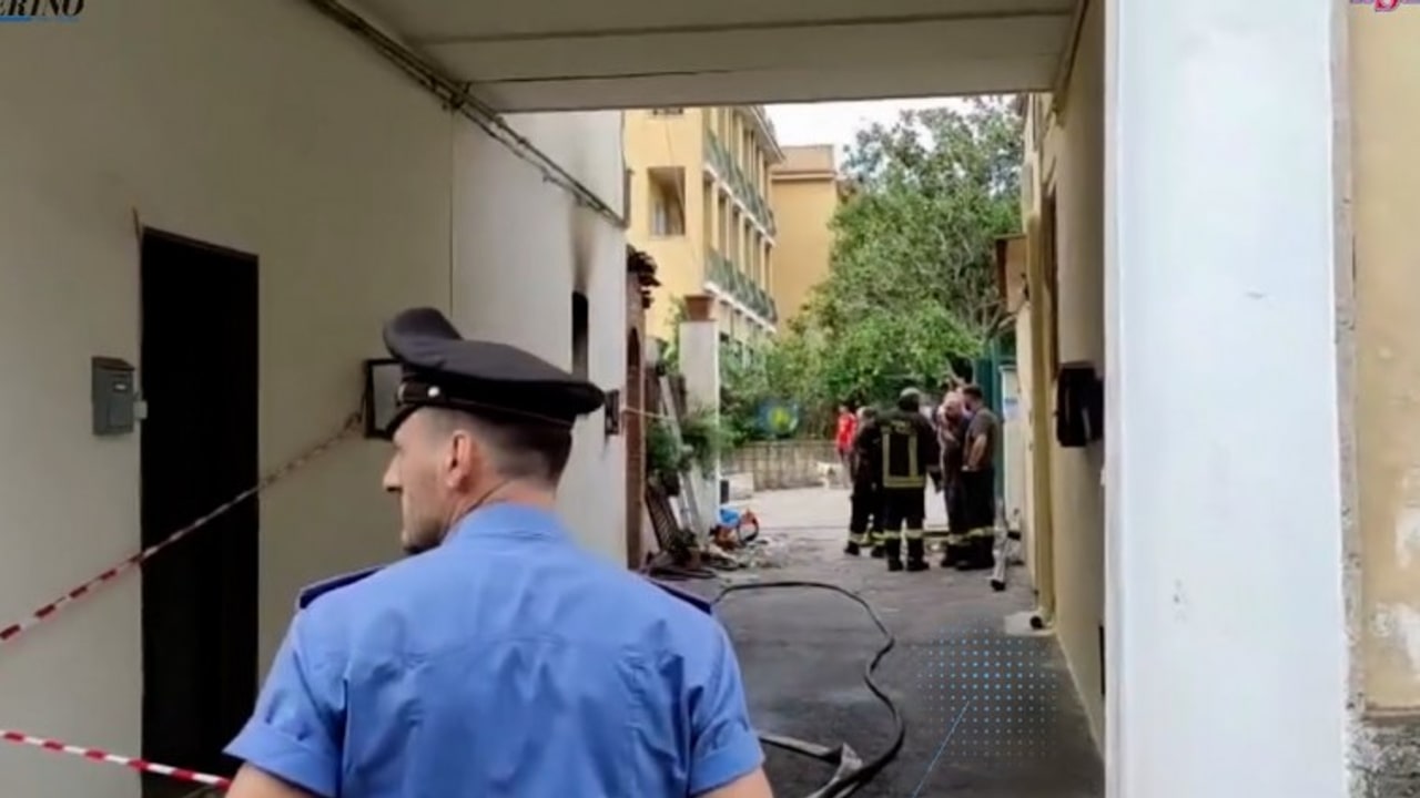 Esplosione in un appartamento a Meta, morta Rosa Formato: la donna era originaria di Lioni