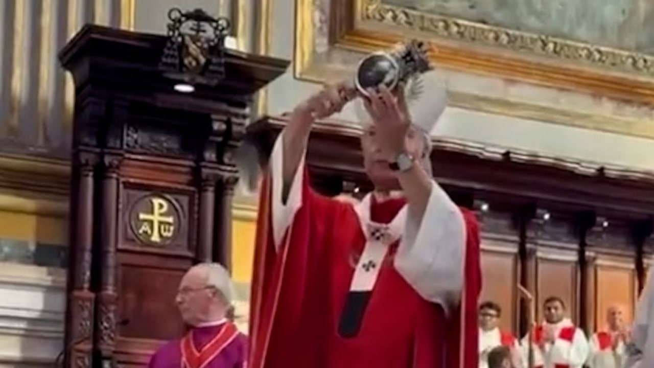 Napoli, si è sciolto il sangue di San Gennaro
