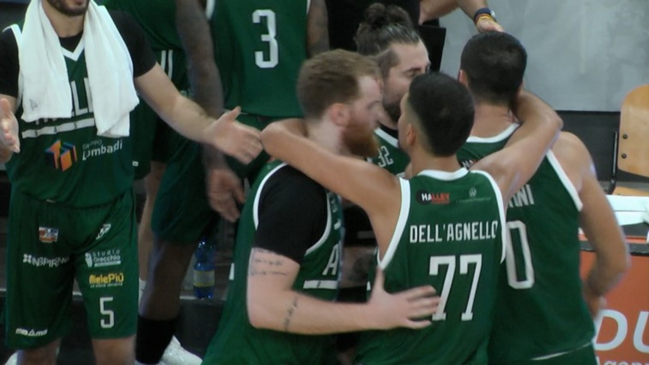 Real Sebastiani Rieti-Gruppo Lombardi Avellino Basket 60-72