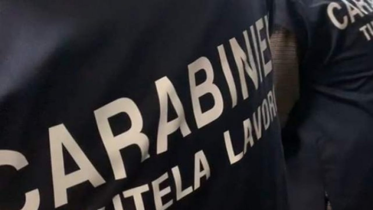 Avellino, controlli dei Carabinieri: chiuso un locale per lavoro nero