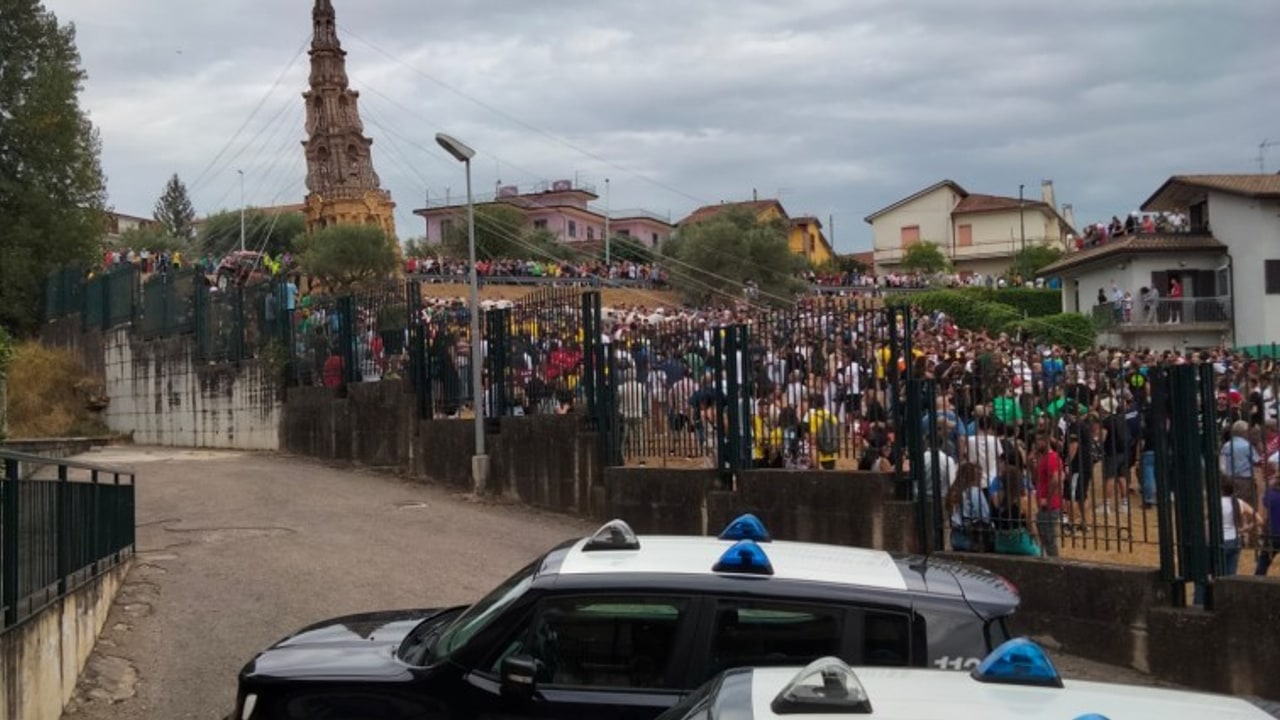 Mirabella Eclano, tafferugli alla "Grande Tirata del Carro": nove denunce