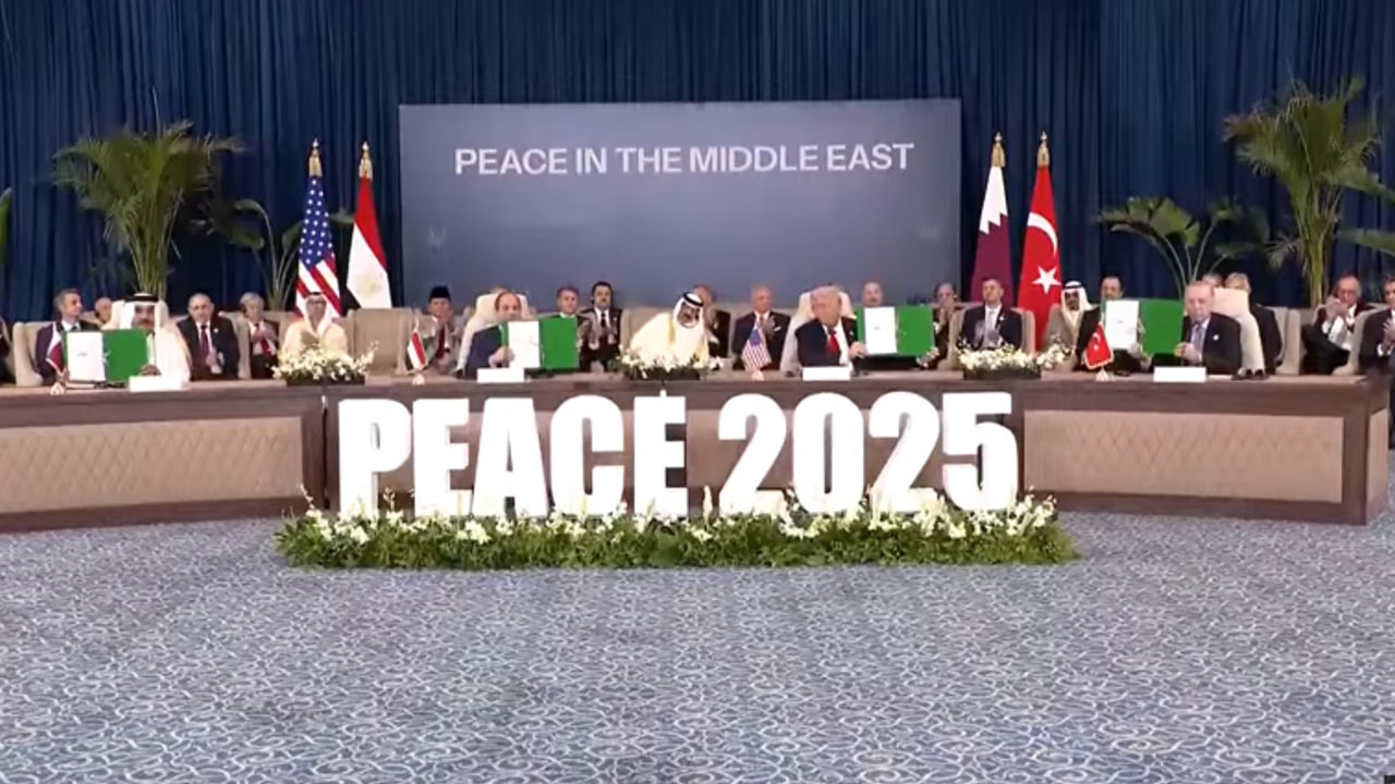 Firmato a Sharm l'accordo di pace per Gaza. Trump: "Un giorno straordinario per il Medio Oriente"