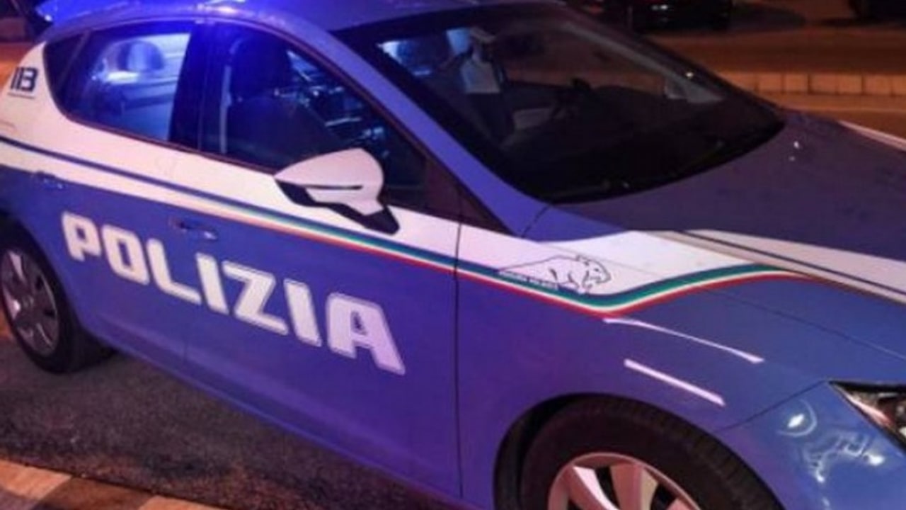 Avellino, imprenditore aggredito in pieno centro: indaga la Polizia