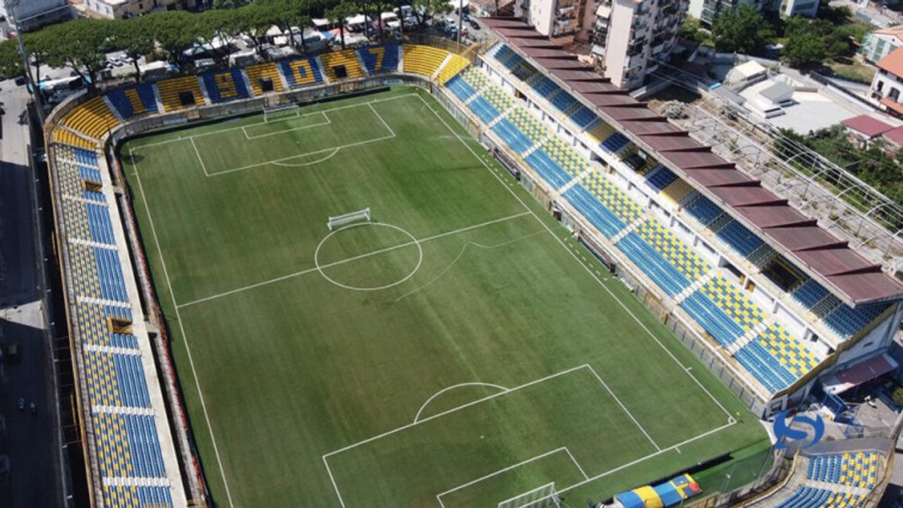 Juve Stabia in amministrazione giudiziaria. La Dna: "La società era un bene strumentale del clan D’Alessandro"