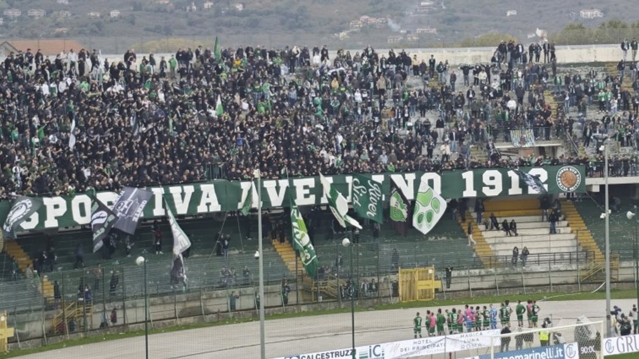 Rosso a Palmiero, l'Avellino affonda contro lo Spezia