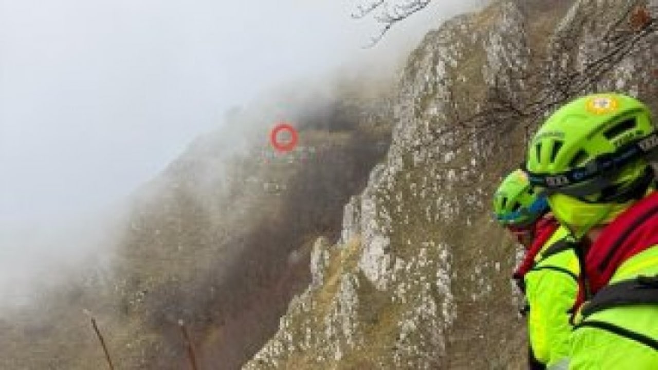 Serino, tre alpinisti bloccati sul Terminio: salvati all'alba