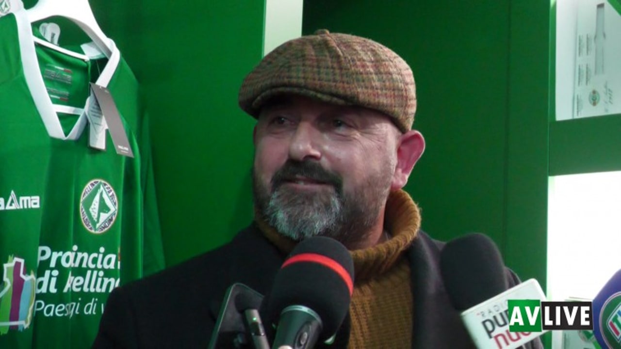 Aiello: "Ultime due partite con l'elmetto. A Catanzaro a viso aperto. Mercato? Stiamo lavorando sulle uscite"